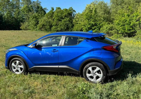 Toyota C-HR cena 77600 przebieg: 115200, rok produkcji 2018 z Konin małe 781